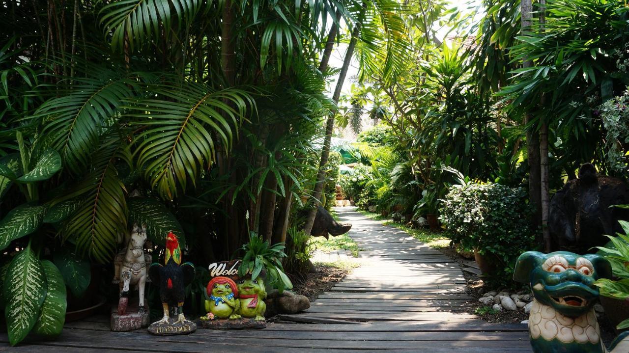 Leprive Resort Pattaya Bagian luar foto