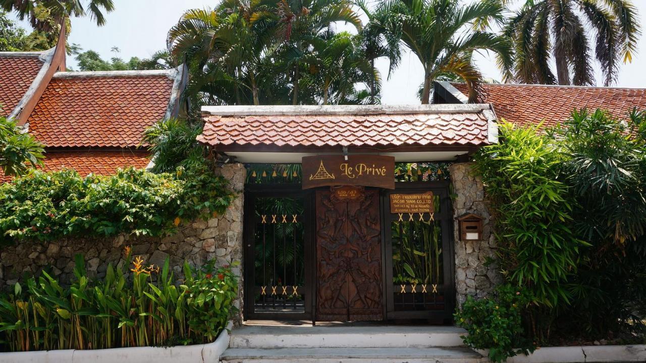 Leprive Resort Pattaya Bagian luar foto