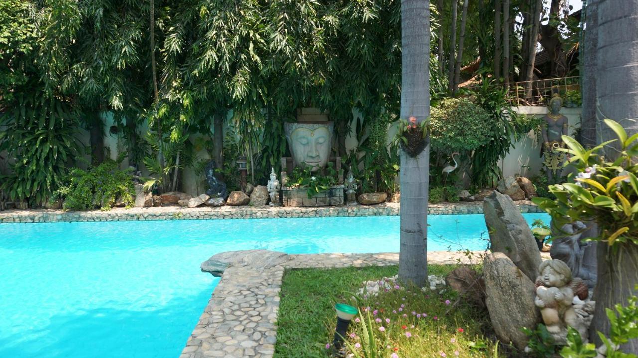 Leprive Resort Pattaya Bagian luar foto